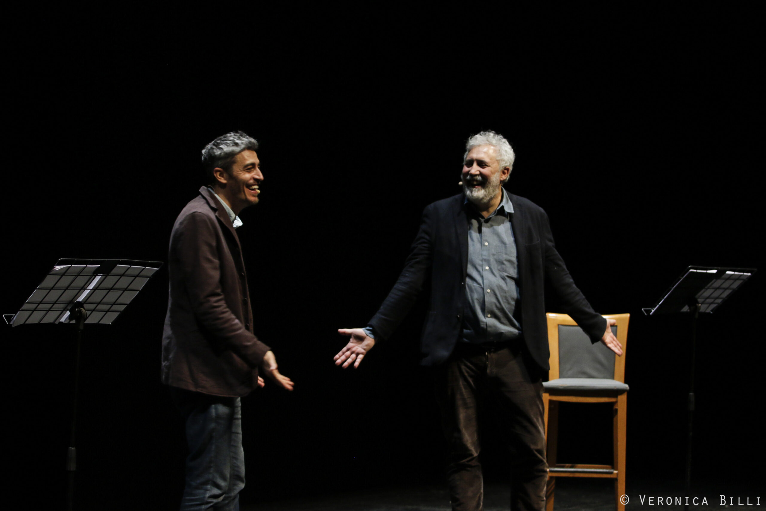 6_Momenti di trascurabile (in)felicità